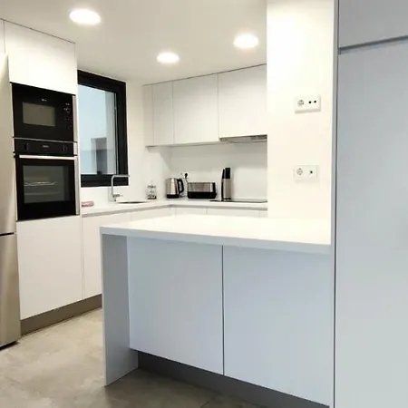 3 Bedroom Luxury Apartment Near Seashore - Varna Апартамент Варна